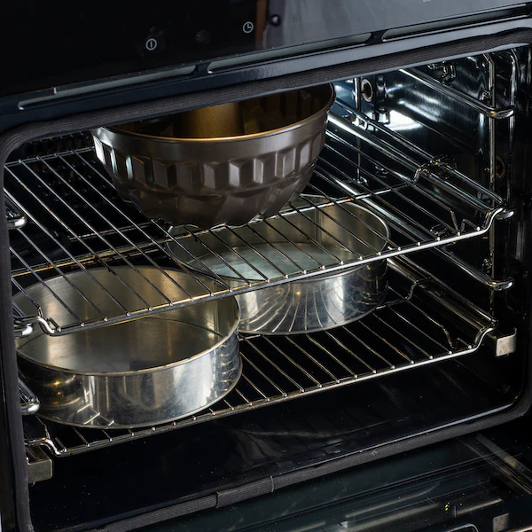 dry oven with bake pan inside