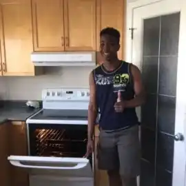 Satisfied oven repair customer